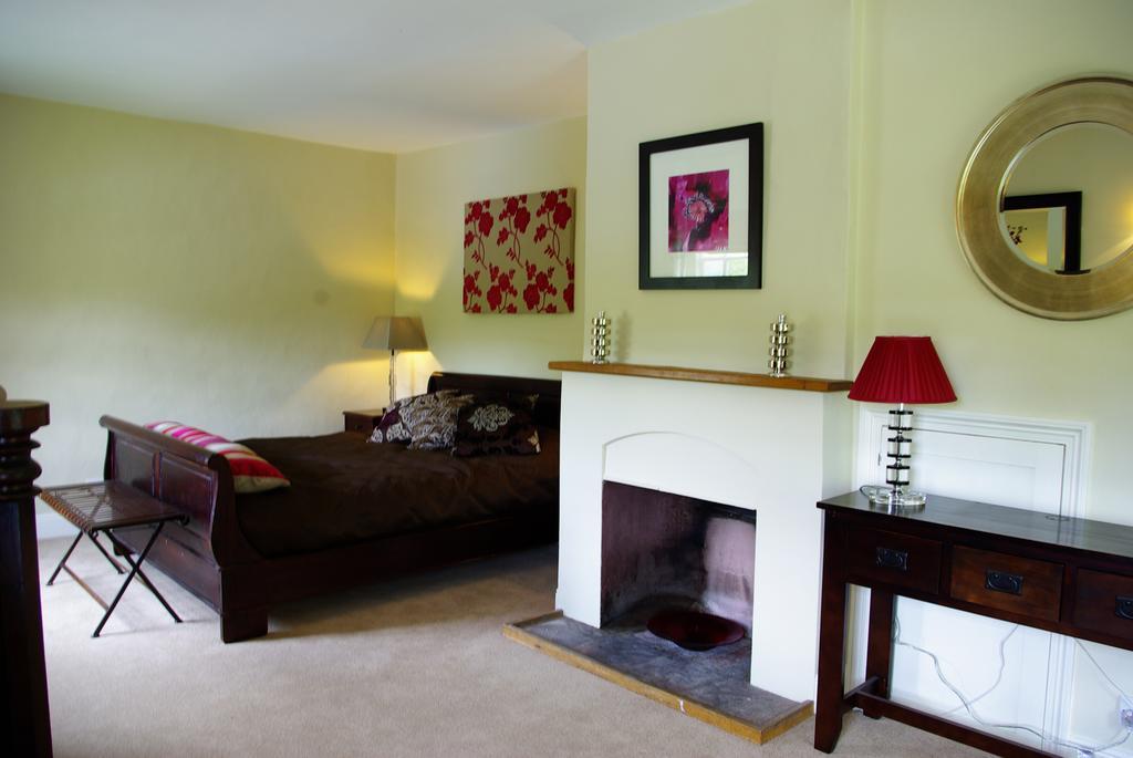Leeds Castle Holiday Cottages Maidstone Room photo