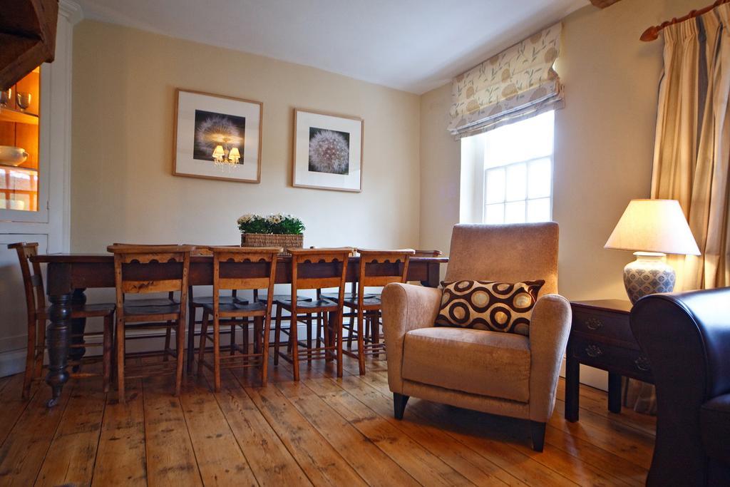 Leeds Castle Holiday Cottages Maidstone Room photo